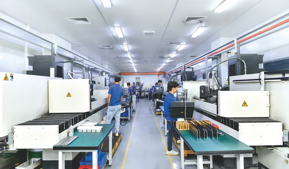  新年伊始東莞企業(yè)馬力全開趕訂單搶市場，企業(yè)家和市政協(xié)委員呼吁 高層次人才需求大 招聘難瓶頸待破解